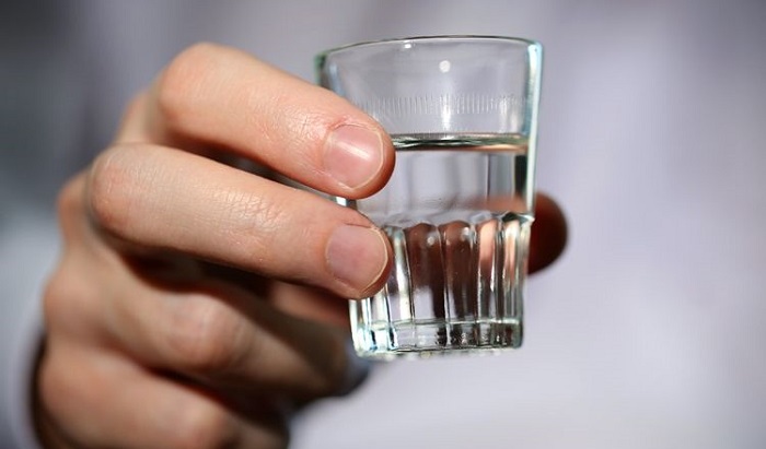 Пьяный рецидивист мог зарезать людей из-за водки
