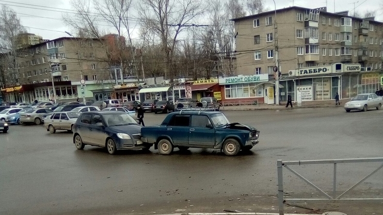 Авария в Рязани вчера на Новоселов